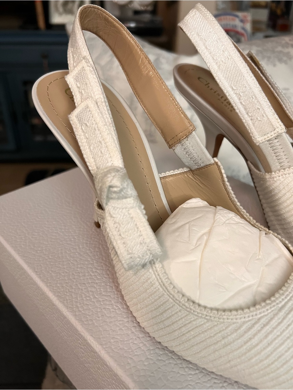 DIOR White/Cream Pointed-Toe Slingback Fabric Heels w/ J’Adior Bow 10.5; 4” heel - Picture 4 of 14